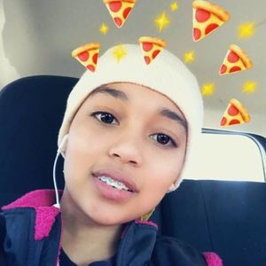 Meet your Posher, Joy